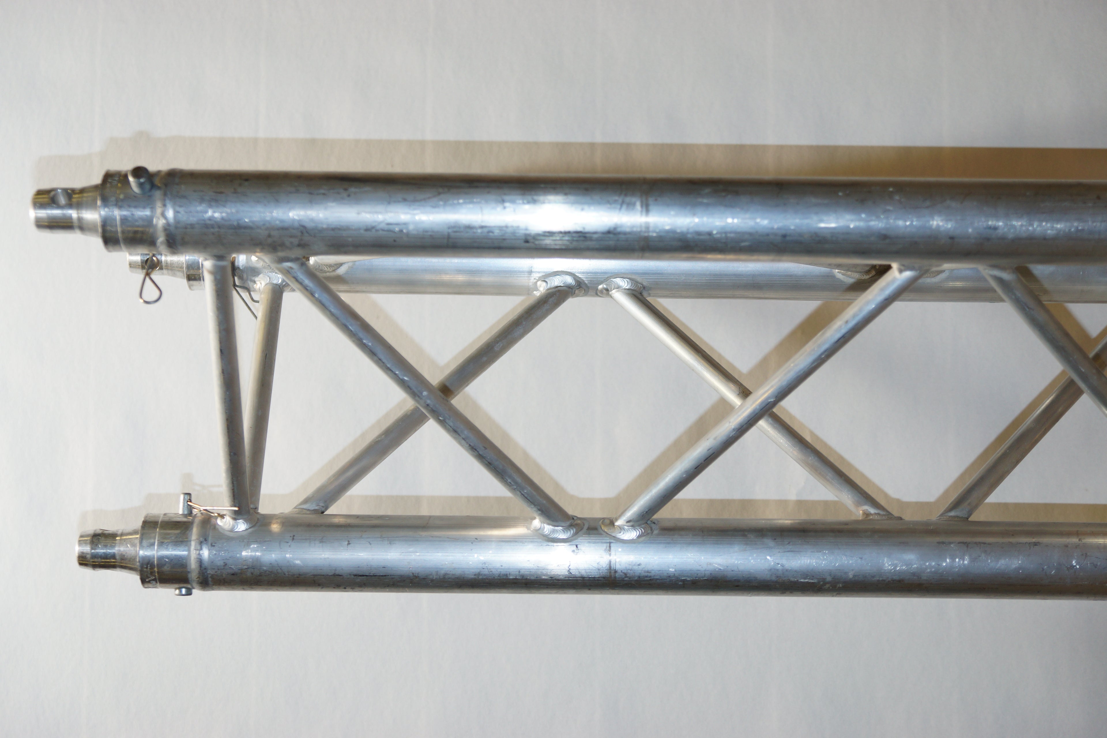 Lys rigg, trekant i aluminium